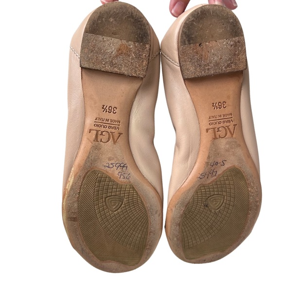 AGL ballet flats, Nude with Champagne and Chain details!AGL cap toe patent, 36.5 - Picture 9 of 9